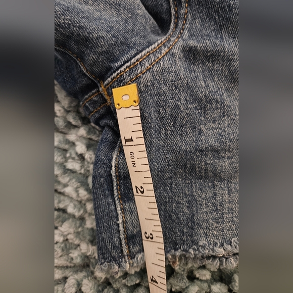 Madewell Blue Denim Shorts Raw Hem Women’s Casual HIGH- RISE - Picture 9 of 13